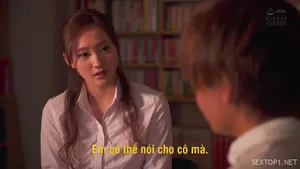 Gái xinh vú mọng bị bạn học và thầy giáo địt tập thể